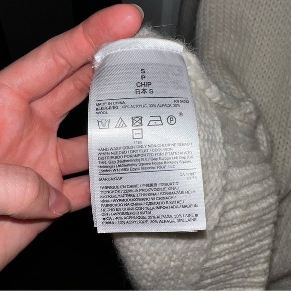 Snowflake sweater - Picture 2 of 4